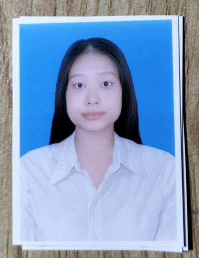 Cô Nguyễn Thị Hoài An - Sinh năm: 23/04/2005 dạy 1