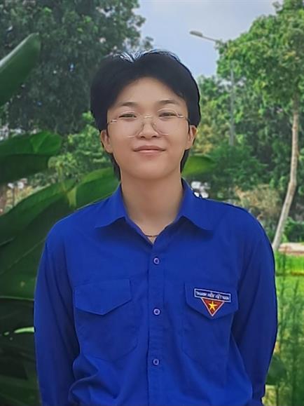 Cô NGUYỄN THỊ HUỲNH GIAO chuyên ngành tiếng Anh