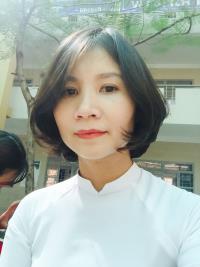 Cô Nguyễn Thị Linh - Sinh năm: 1983 dạy 12