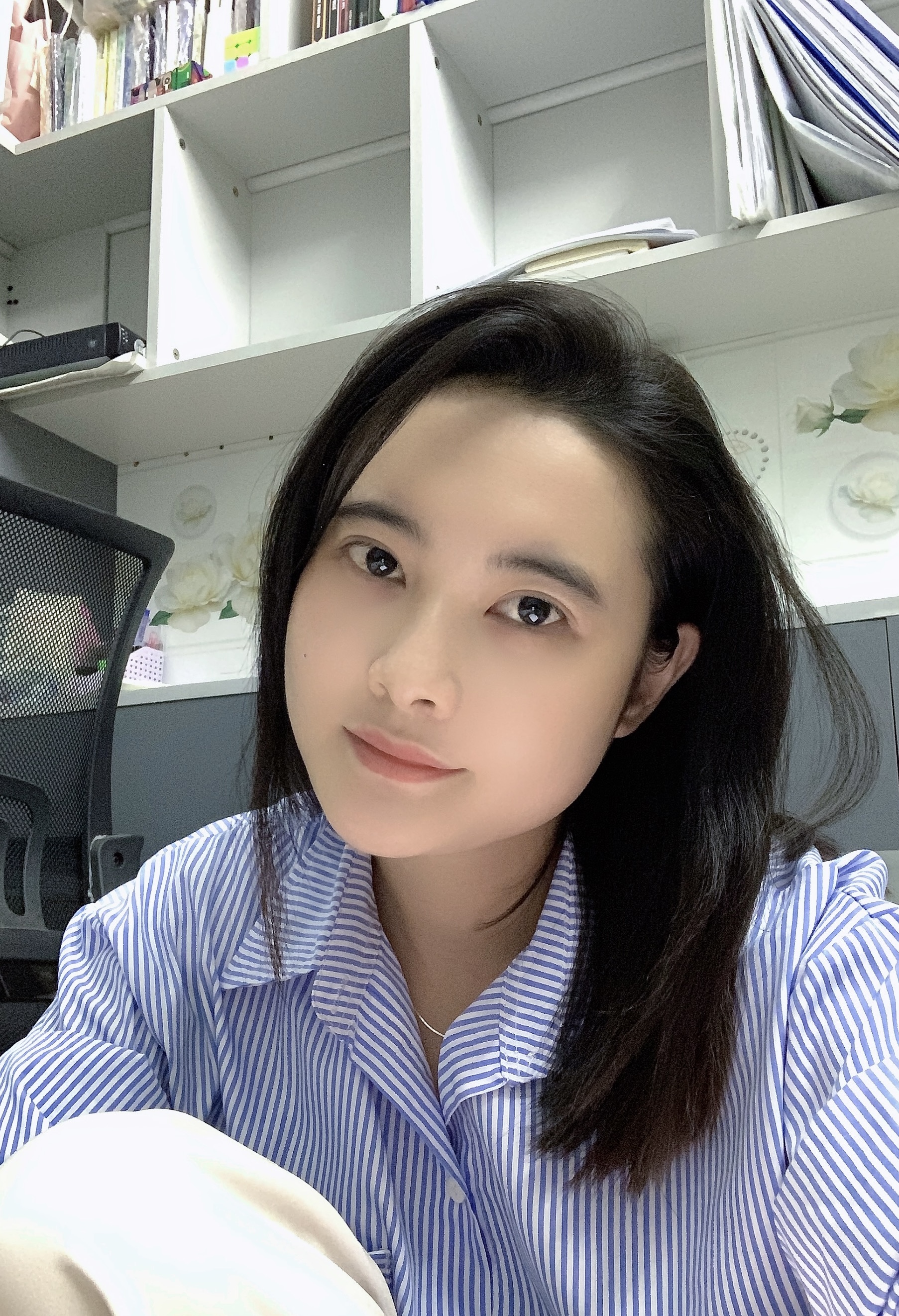 Gia sư Phan Thi Thuỳ Linh (55841) dạy kèm Toán | TP Long Xuyên