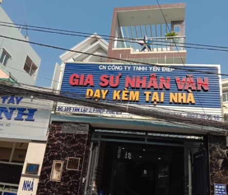 Trung tâm gia sư Nhân Văn