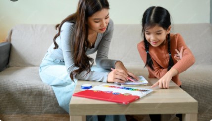 Giáo viên dạy kèm tiêu biểu tại Cà Mau áp dụng phương pháp học sinh động, giúp học sinh lớp 4 tiến bộ nhanh