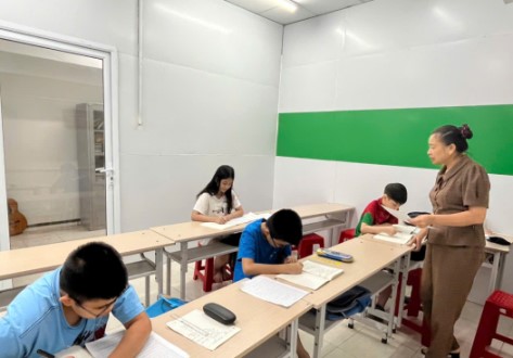 Giáo viên đứng lớp dạy kèm tại quận Gò Vấp