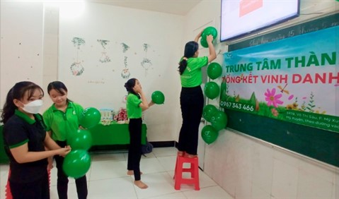 Lớp học sôi nổi tại Trung Tâm Thành Phát Long Xuyên