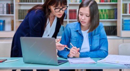 Dạy kèm lớp 12 tại Cà Mau