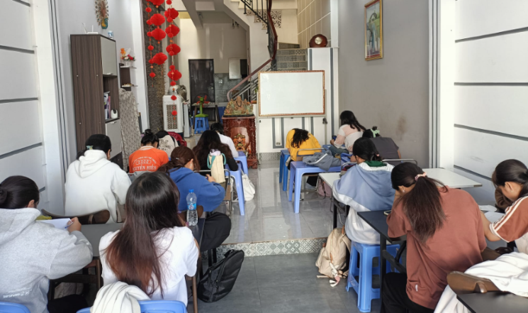 Lớp học HSK3 Tiếng Hoa Long Xuyên